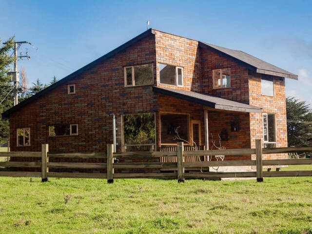 #3 - Casa para Venta en Puerto Varas - X